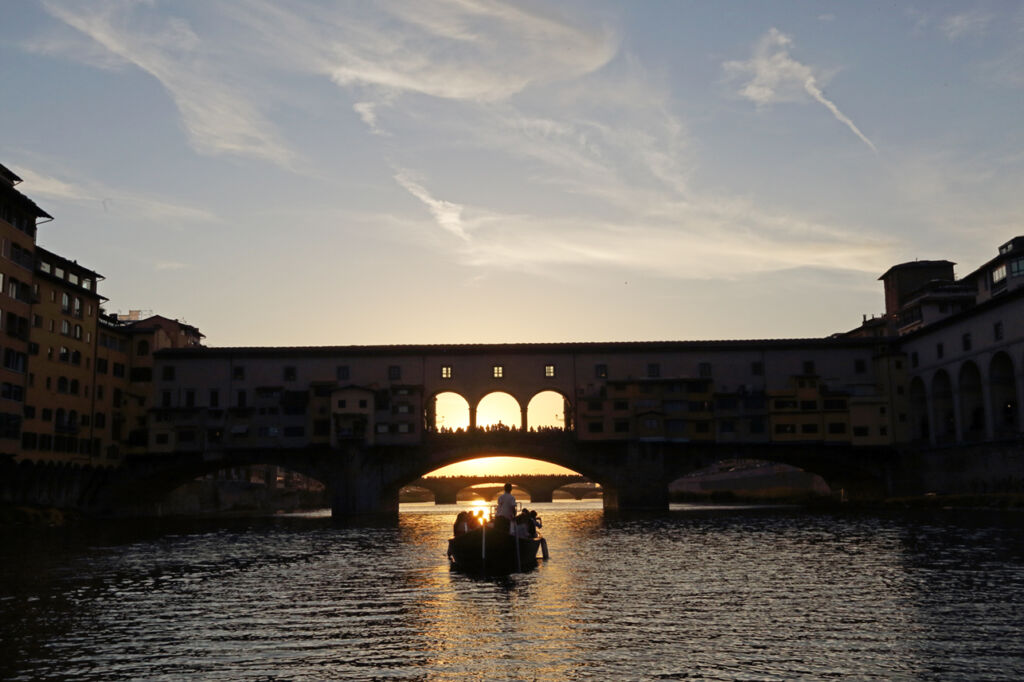 Percorsi con le barchette in Arno tutti i giorni fino alle 21:00 con Marginalia
